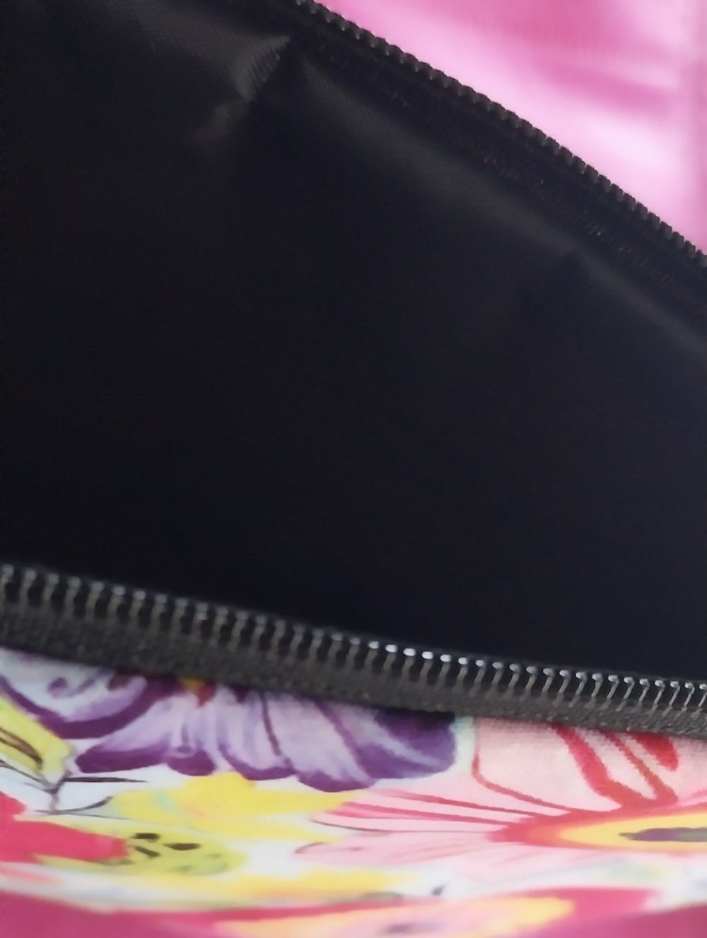 Floral Make-up Bag (Padded, Waterproof) - Picture 5 of 5